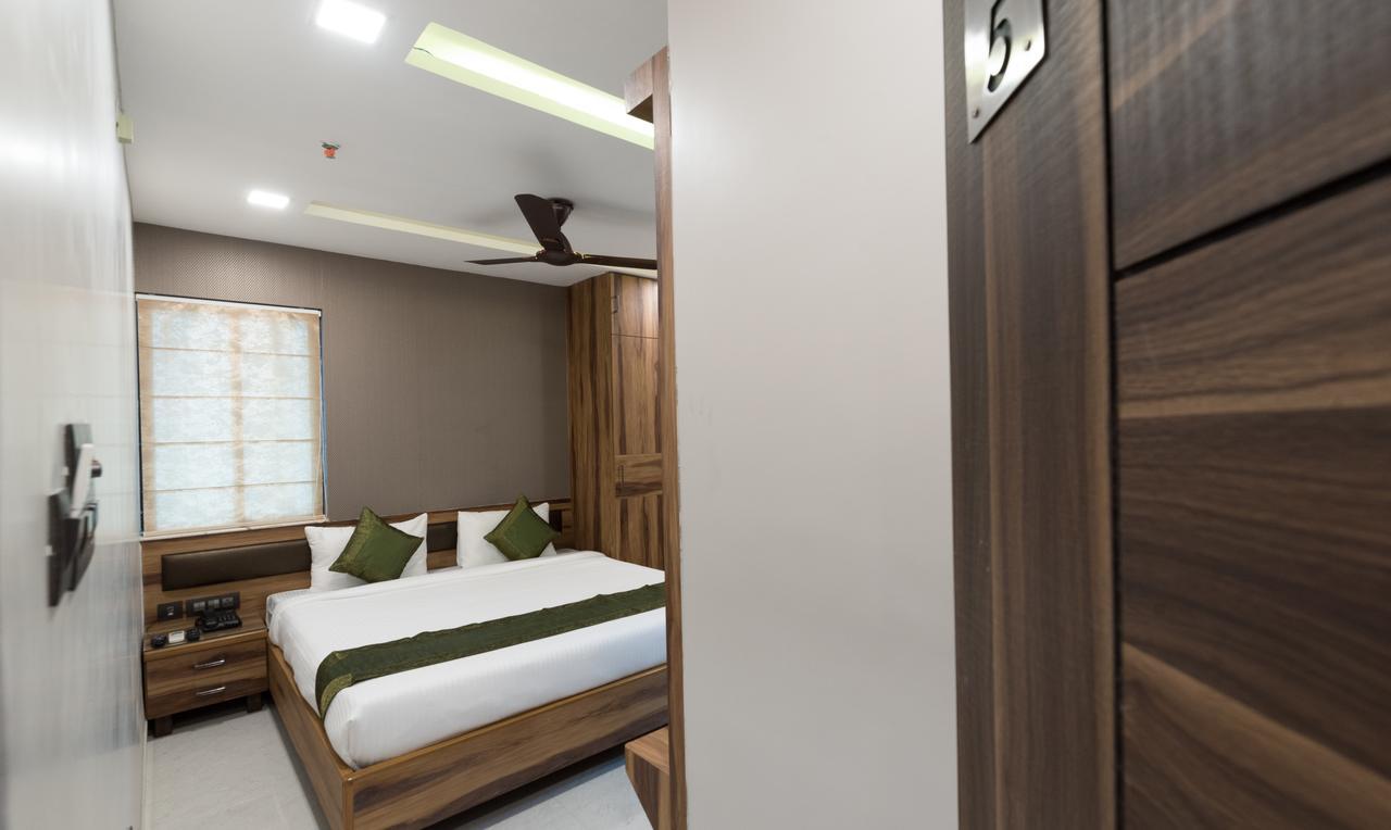 Treebo Trend Glorious Rim Rocks Palace Calcutta  Esterno foto