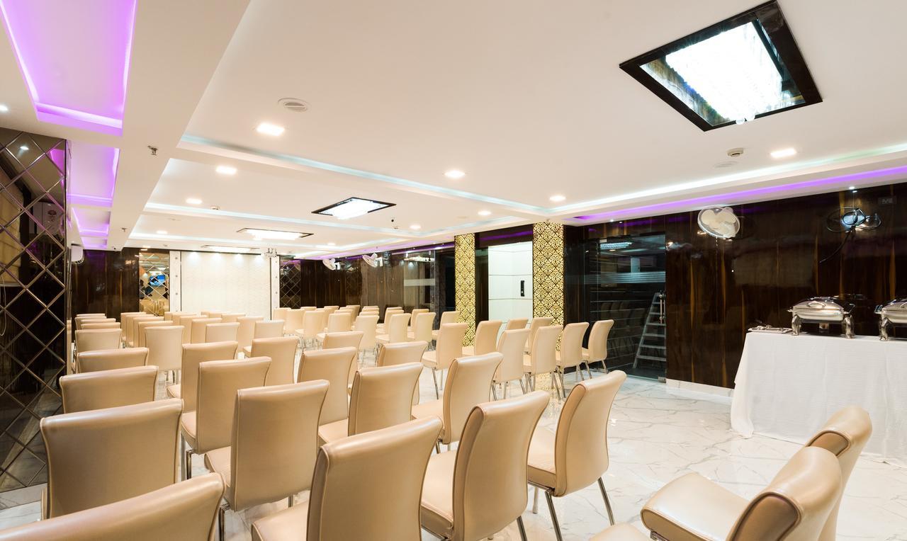 Treebo Trend Glorious Rim Rocks Palace Calcutta  Esterno foto