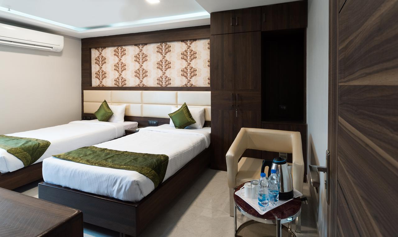 Treebo Trend Glorious Rim Rocks Palace Calcutta  Esterno foto