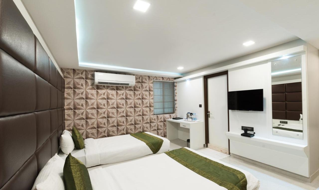 Treebo Trend Glorious Rim Rocks Palace Calcutta  Esterno foto